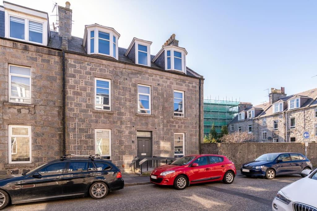 Appartement West End @ Netflix @ Newly Built à Aberdeen Extérieur photo